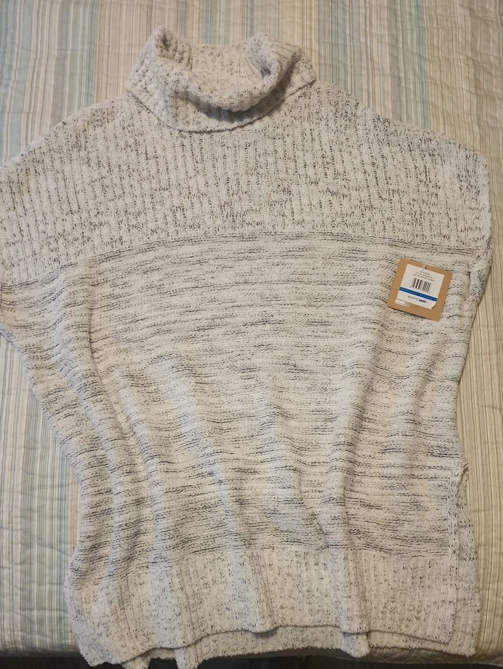 Ellen Tracy Marled Cream & Gray Knit Turtleneck Sweater